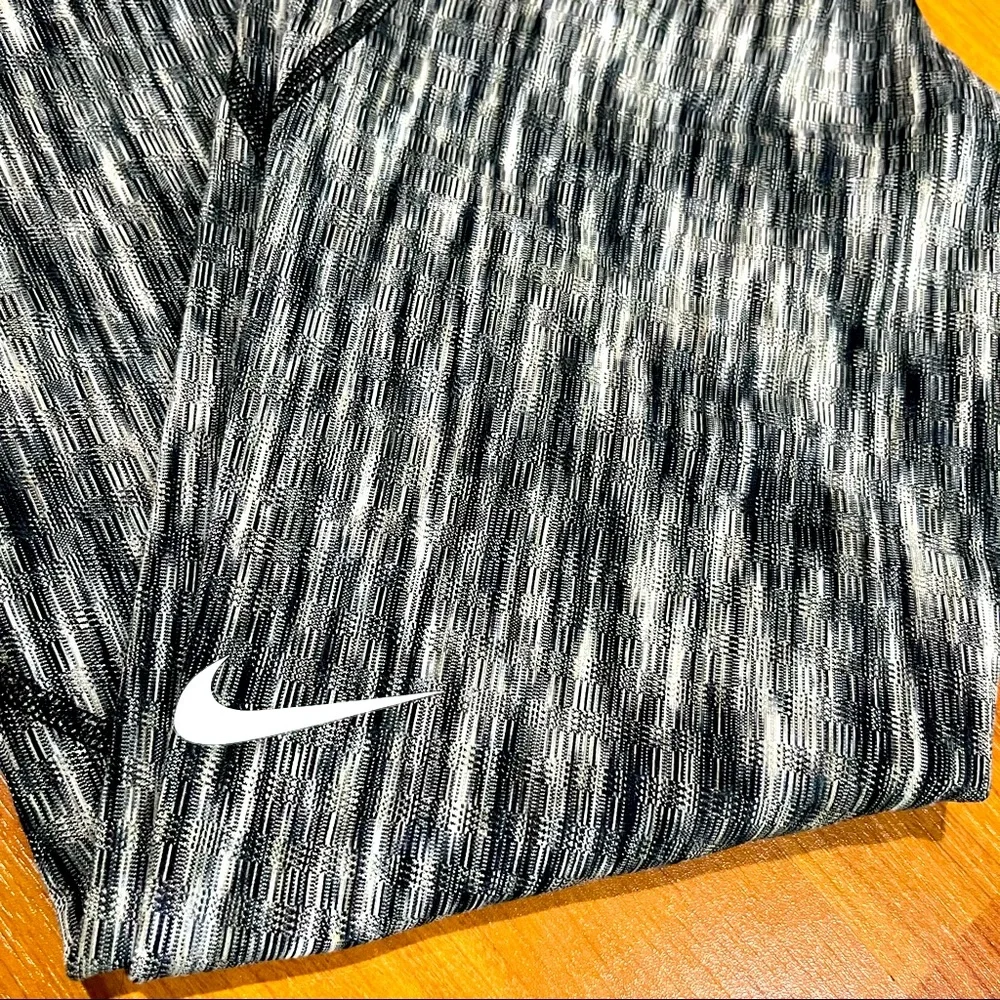 HP🎉 Nike | Hyperwarm Workout Leggings - Picture 2 of 5